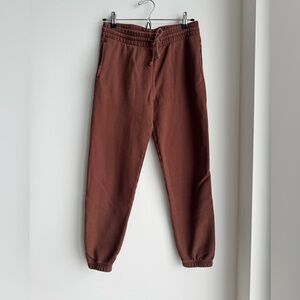 Aritzia Sweat pants Brown Color Condition: 7/10